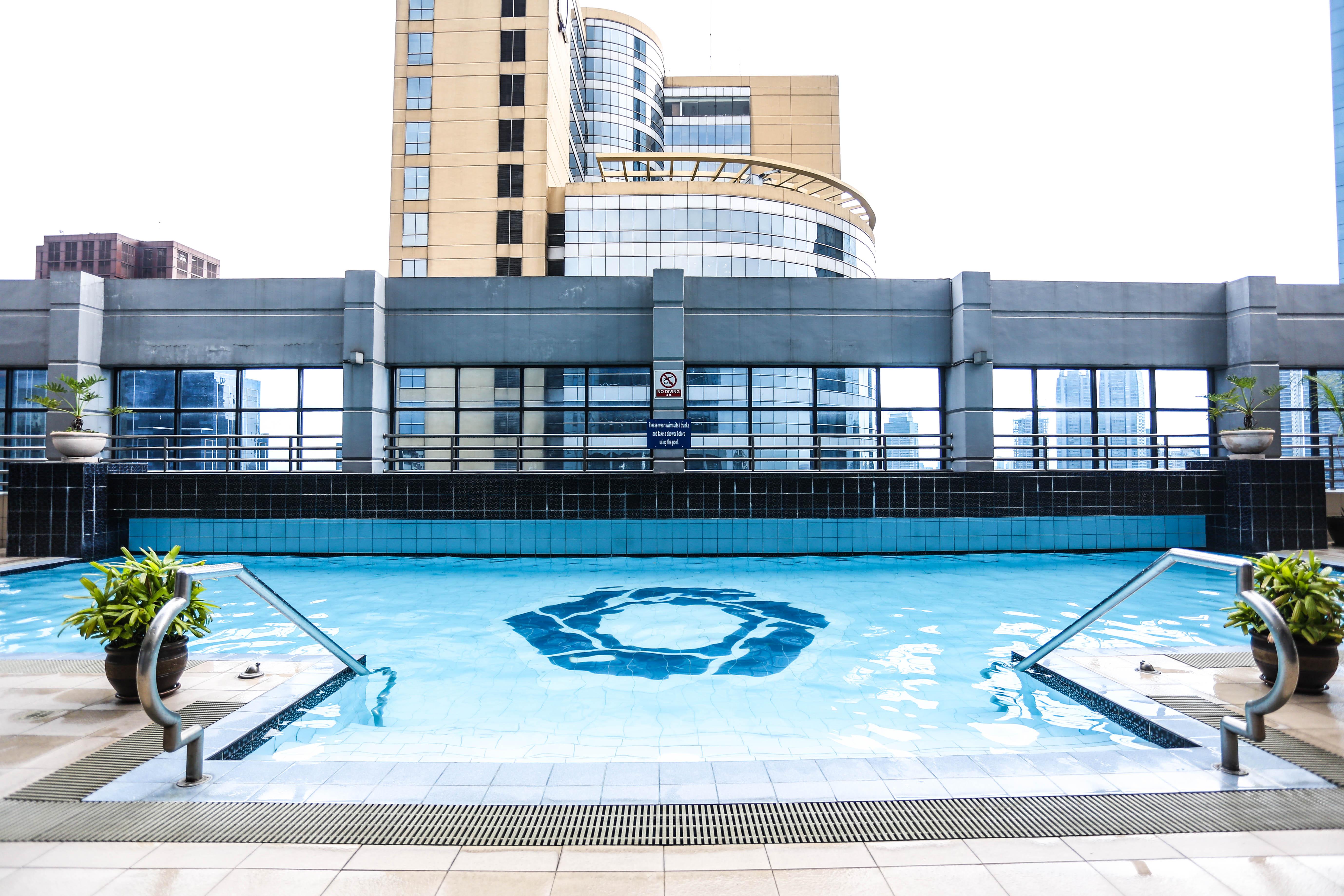 The Malayan Plaza Hotel Pasig City Exterior photo